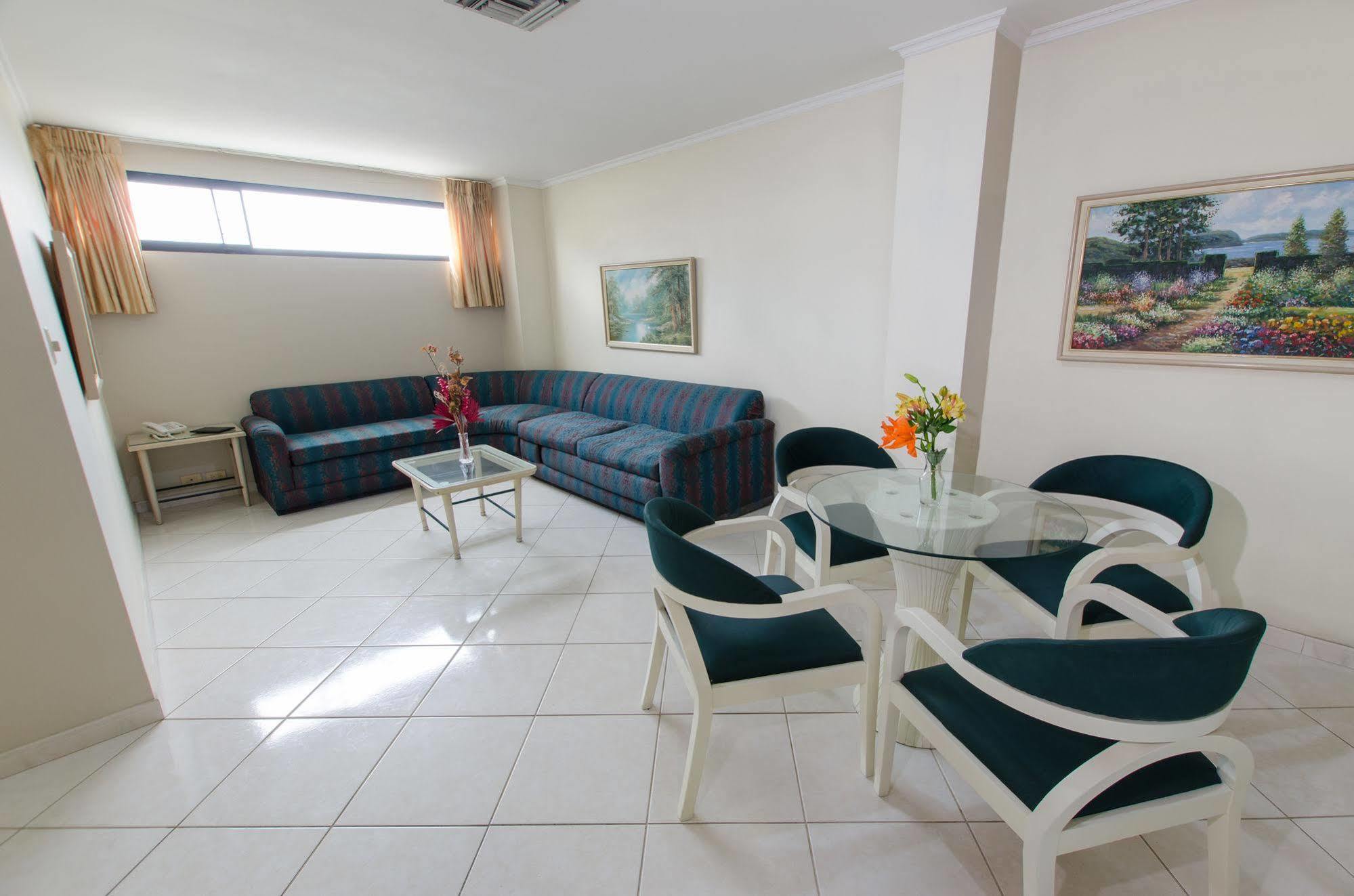 Apart Hotel Kennedy Guayaquil Exterior foto